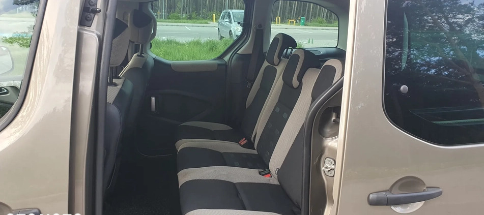 Citroen Berlingo cena 33900 przebieg: 240000, rok produkcji 2014 z Kielce małe 232